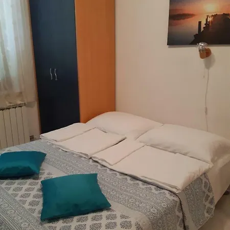 And Zudic 3* Strunjan