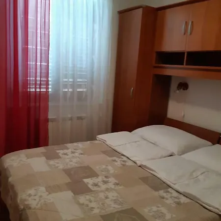 And Zudic 3* Strunjan