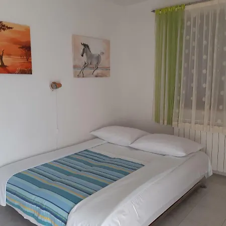 Guest house And Zudic