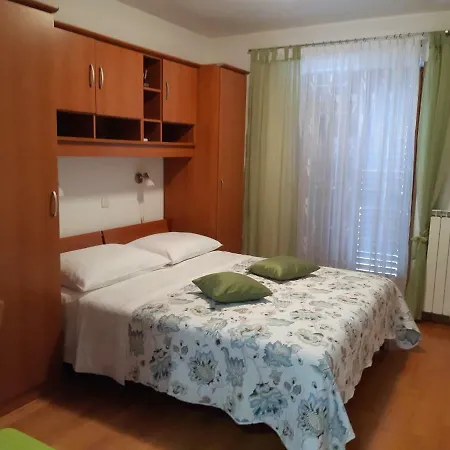 And Zudic Guest house