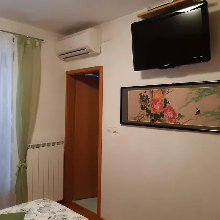 Guest house And Zudic Strunjan